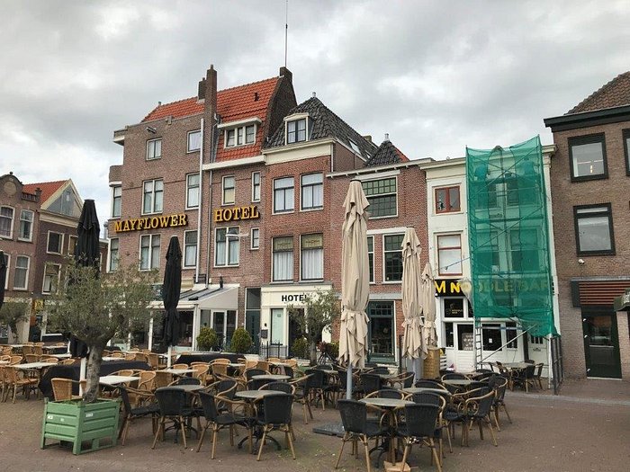 Mayflower Hotel